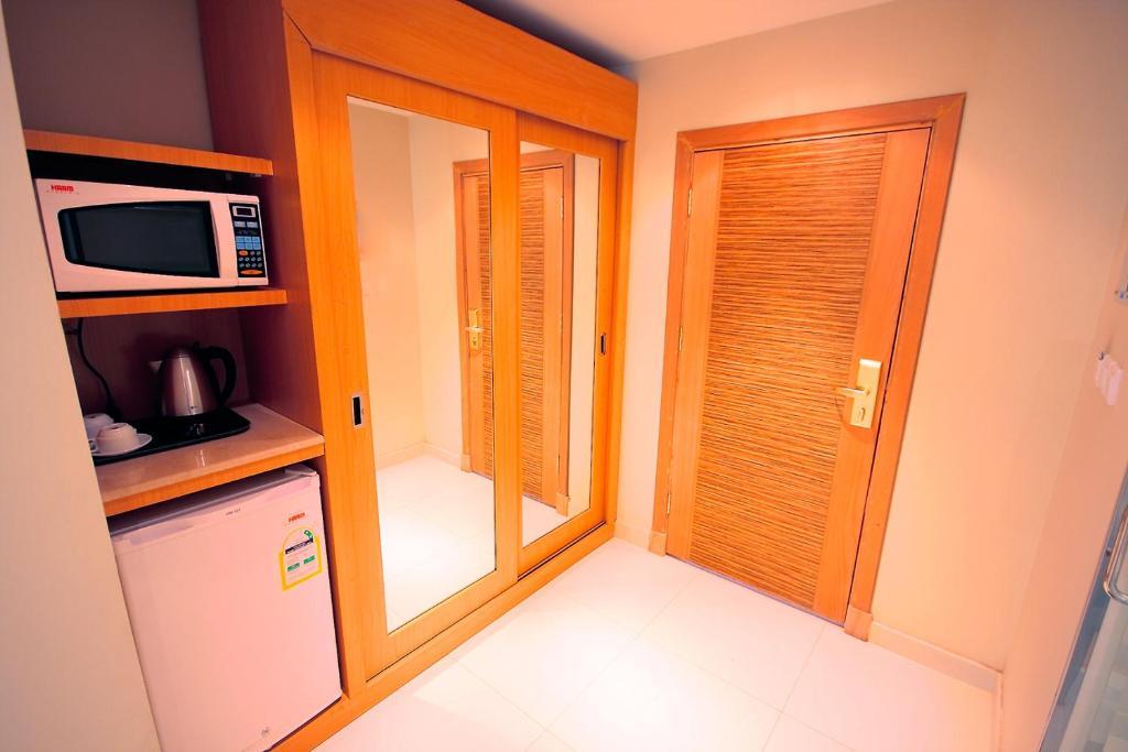 Meera Suites Рияд Екстериор снимка