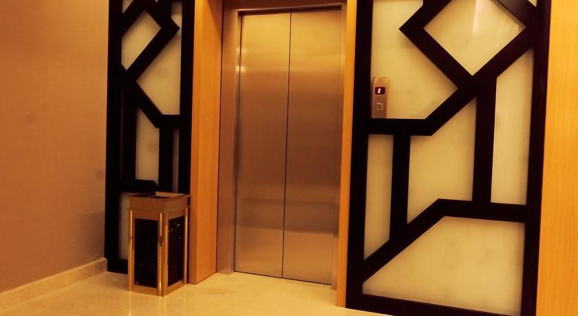 Meera Suites Рияд Екстериор снимка